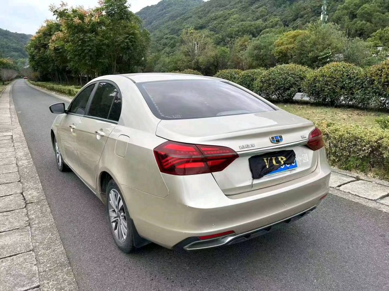 嘉兴18年吉利帝豪7