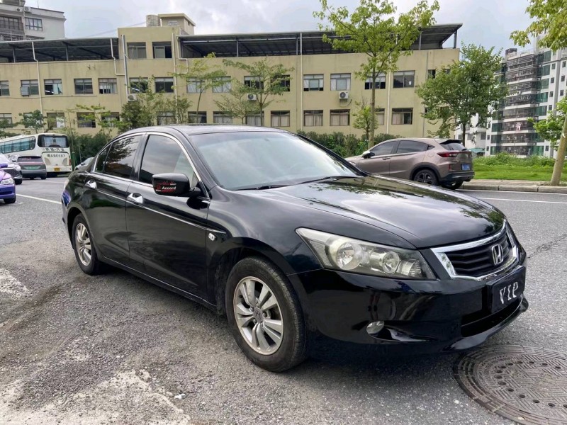 广州10年本田雅阁2