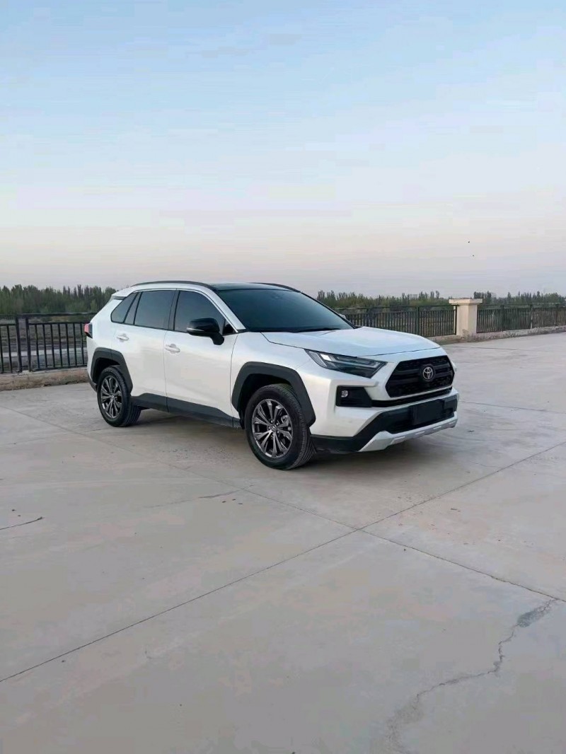 邯郸23年丰田RAV4荣放2
