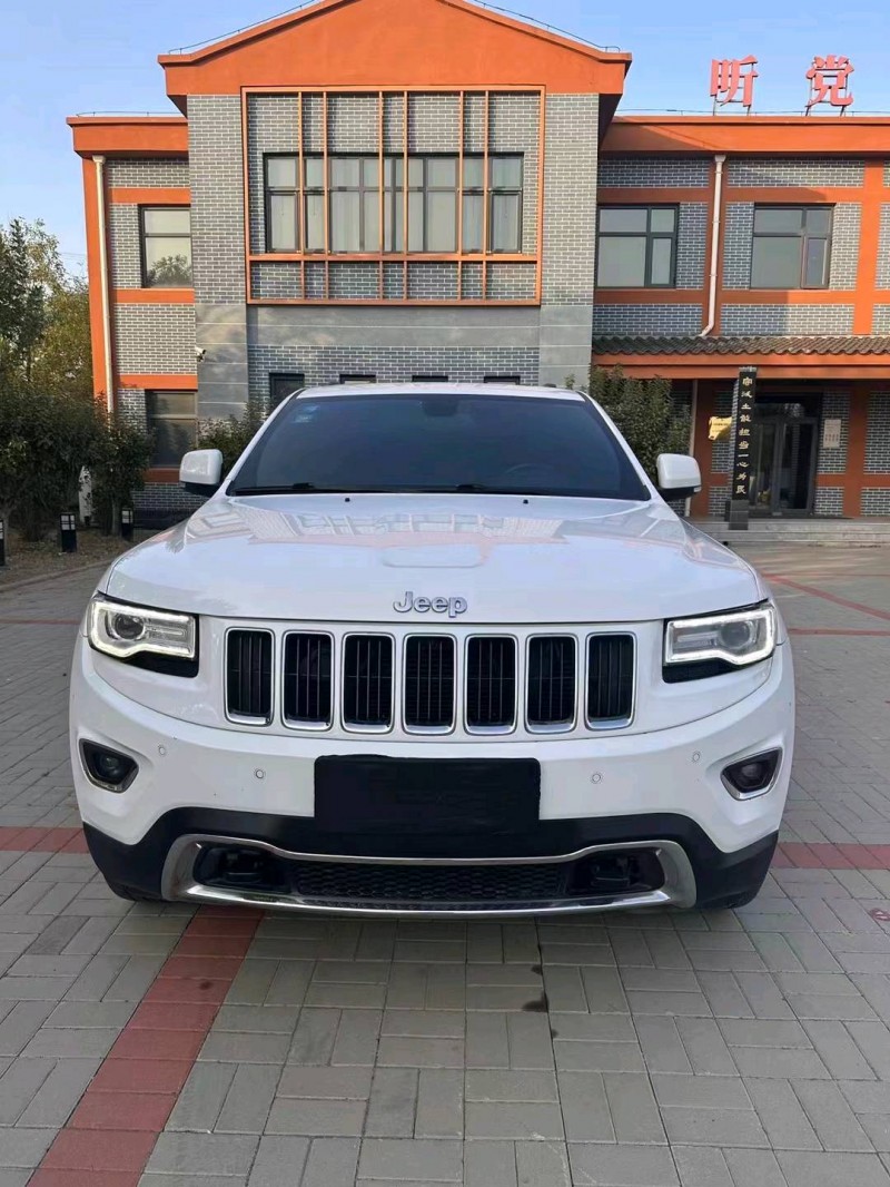 东营17年Jeep大切诺基1