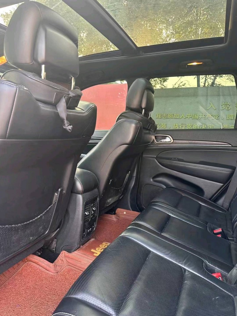 东营17年Jeep大切诺基6