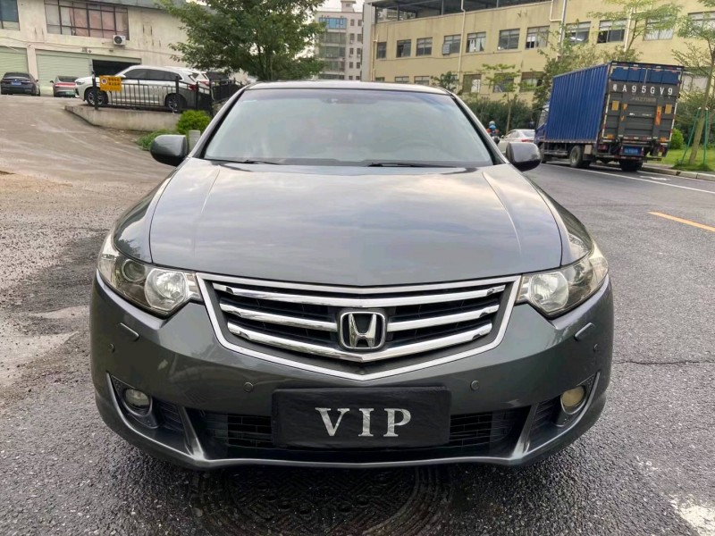 广州10年本田思铂睿1