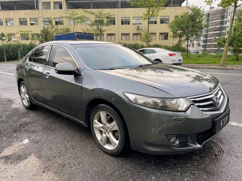 广州10年本田思铂睿3