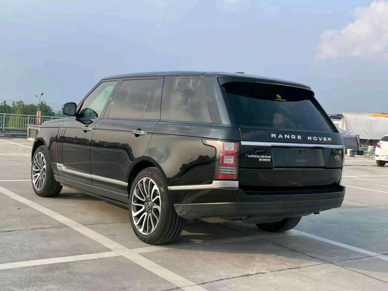 东营16年路虎揽胜行政3