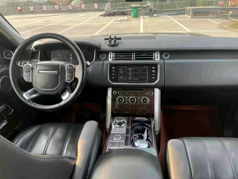 东营16年路虎揽胜行政7