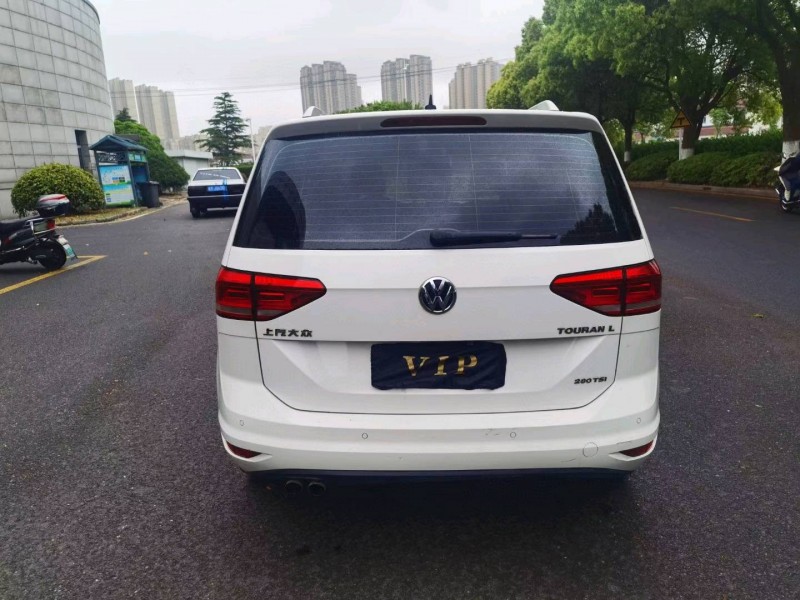 徐州17年大众途安9
