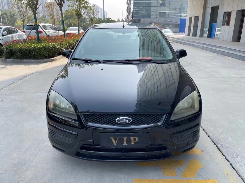 济宁07年福特福克斯5