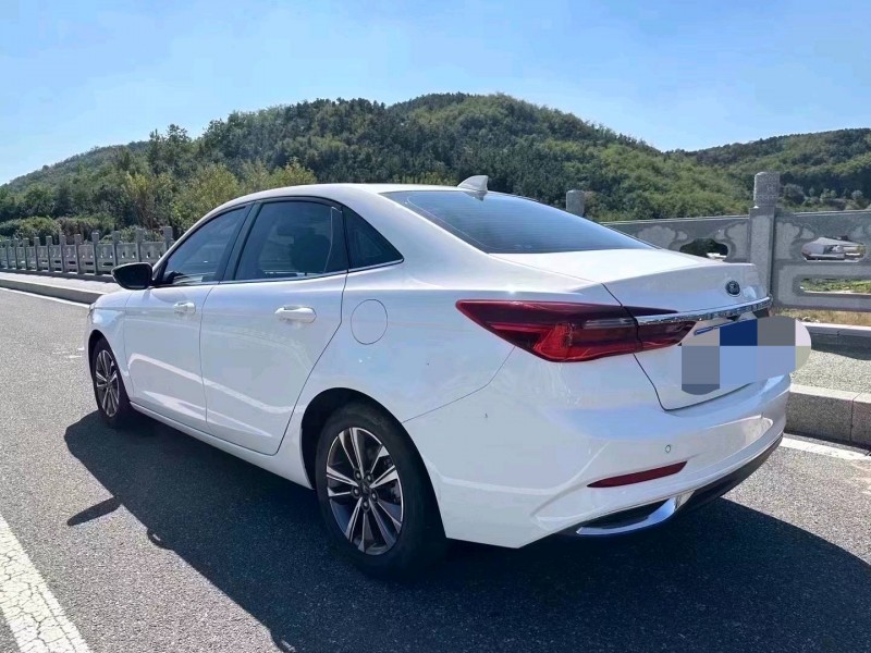 东营21年福特福睿斯3