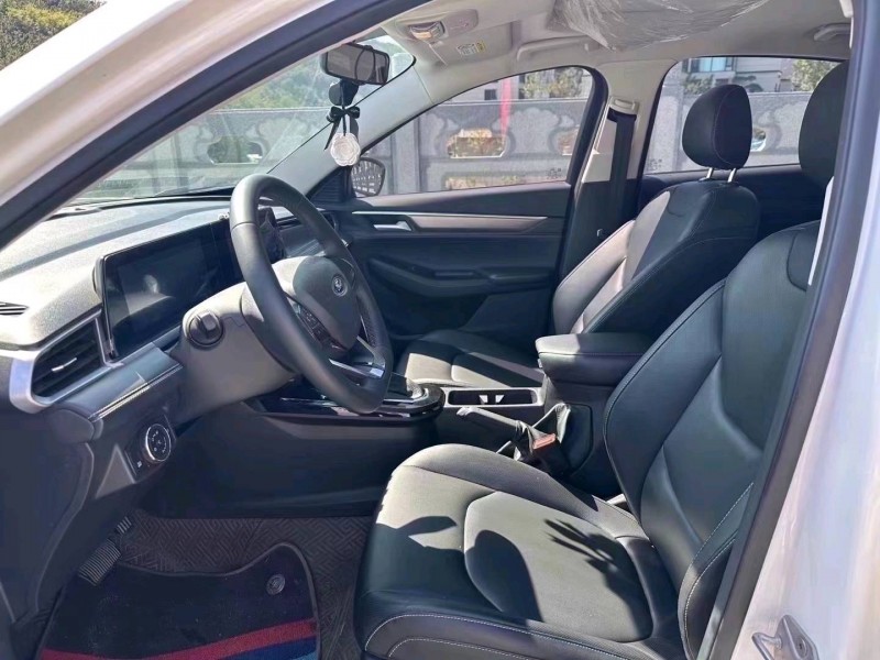 东营21年福特福睿斯8