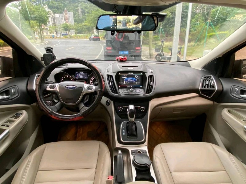 广州14年福特翼虎7