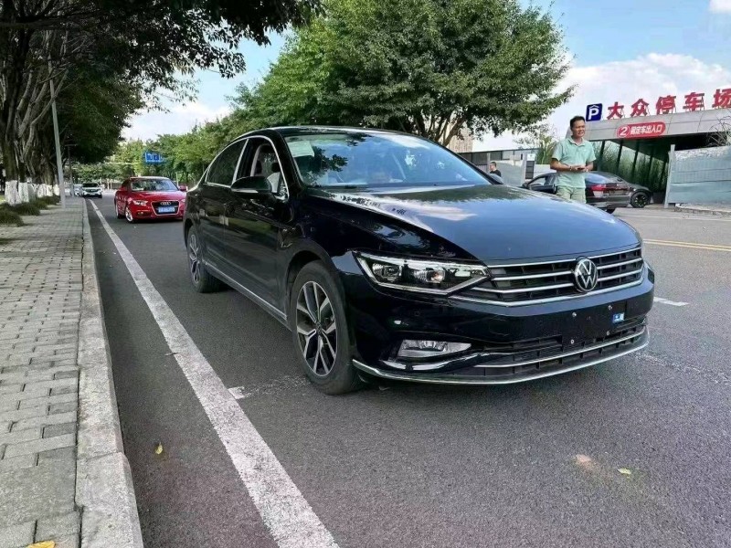 重庆23年大众迈腾2