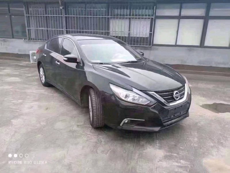 安陽17年日產天籟2