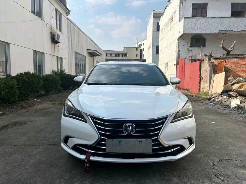 嘉兴20年长安汽车逸动1