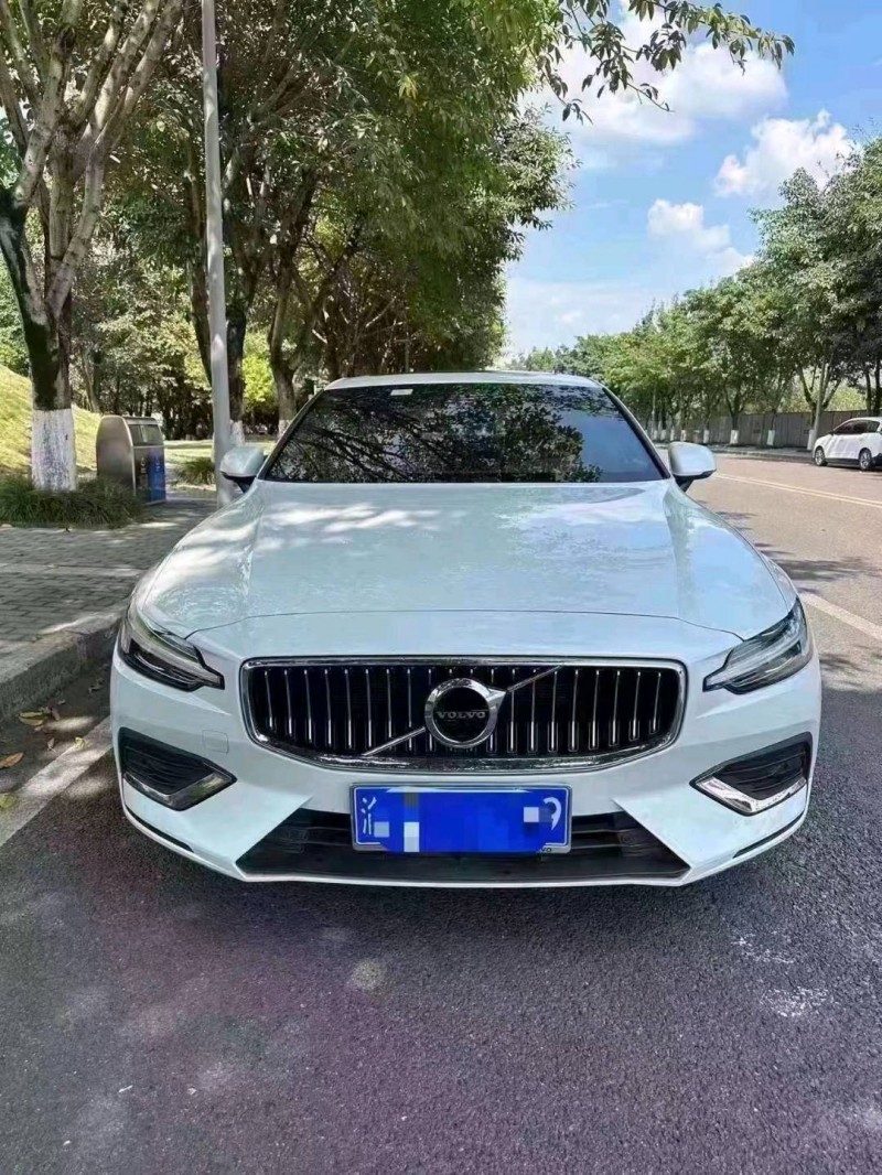 重庆21年沃尔沃S60L1