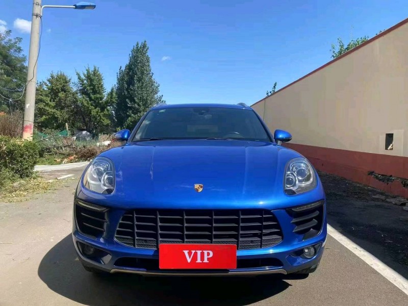 东营16年保时捷Macan1