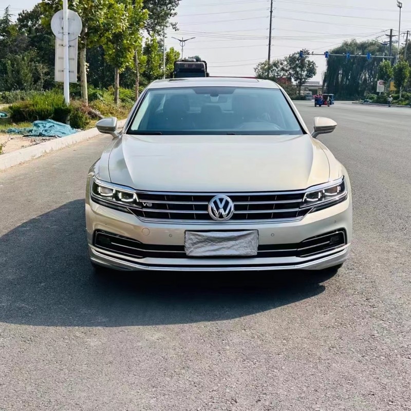 济宁17年大众辉昂1