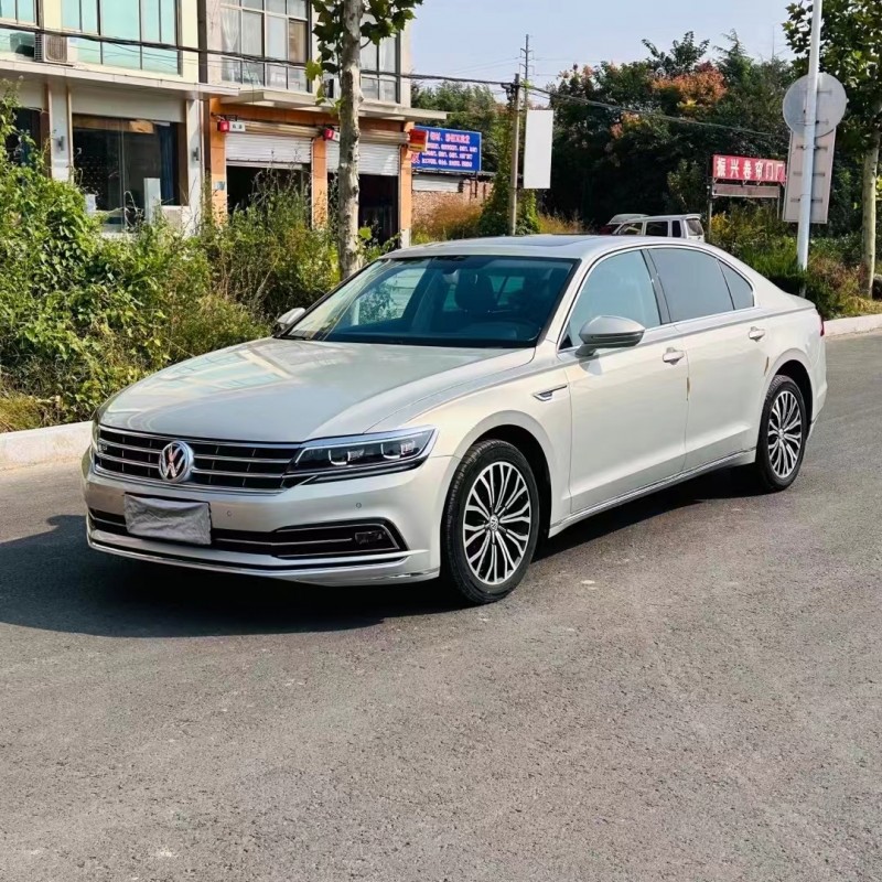 济宁17年大众辉昂2