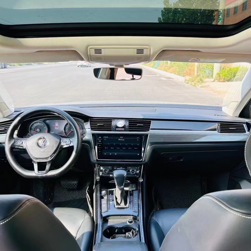 济宁17年大众辉昂8