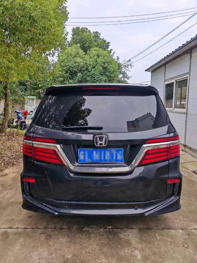 嘉兴18年本田艾力绅6