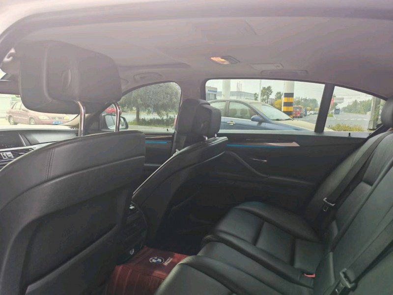 保定13年宝马5系5