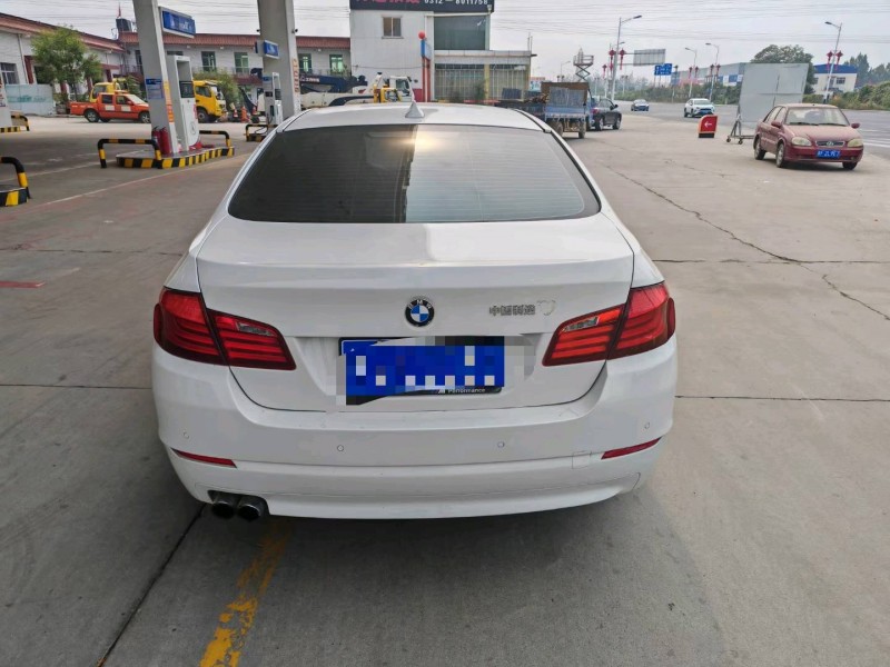 保定13年宝马5系9