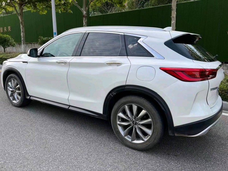 宜昌20年英菲尼迪QX507
