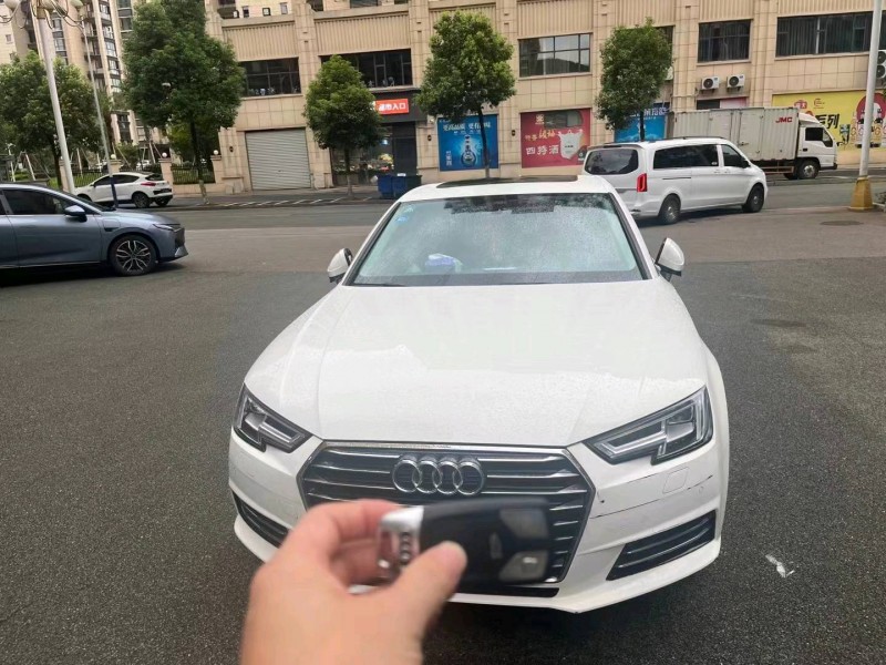 邢台17年奥迪A4L1