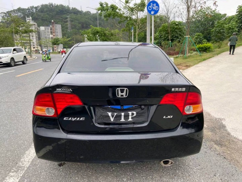 广州11年本田思域6