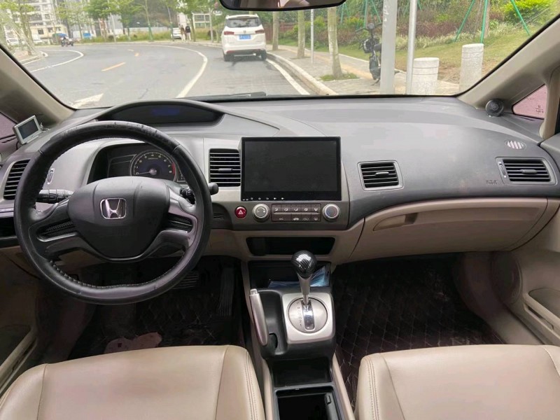 广州11年本田思域8