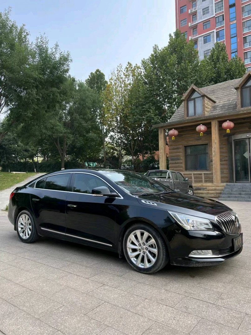 邢台13年别克君越3