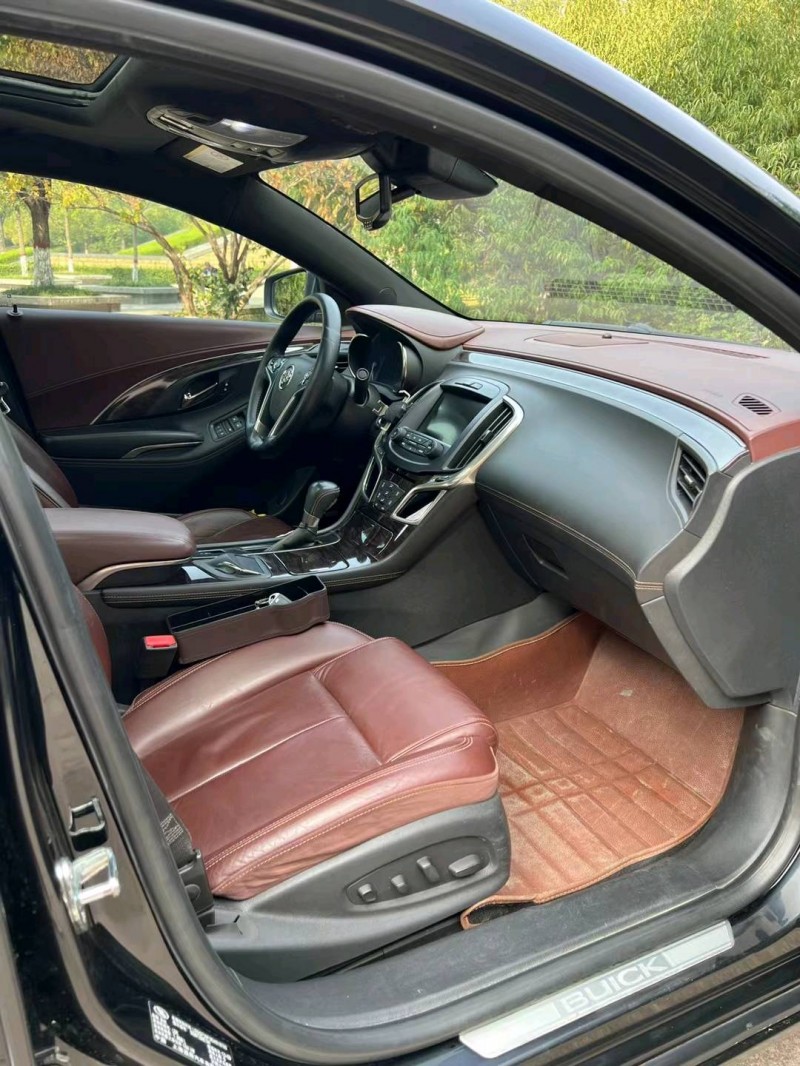 邢台13年别克君越7