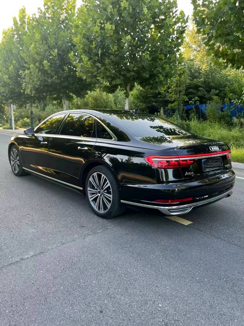 徐州19年奥迪A8L7