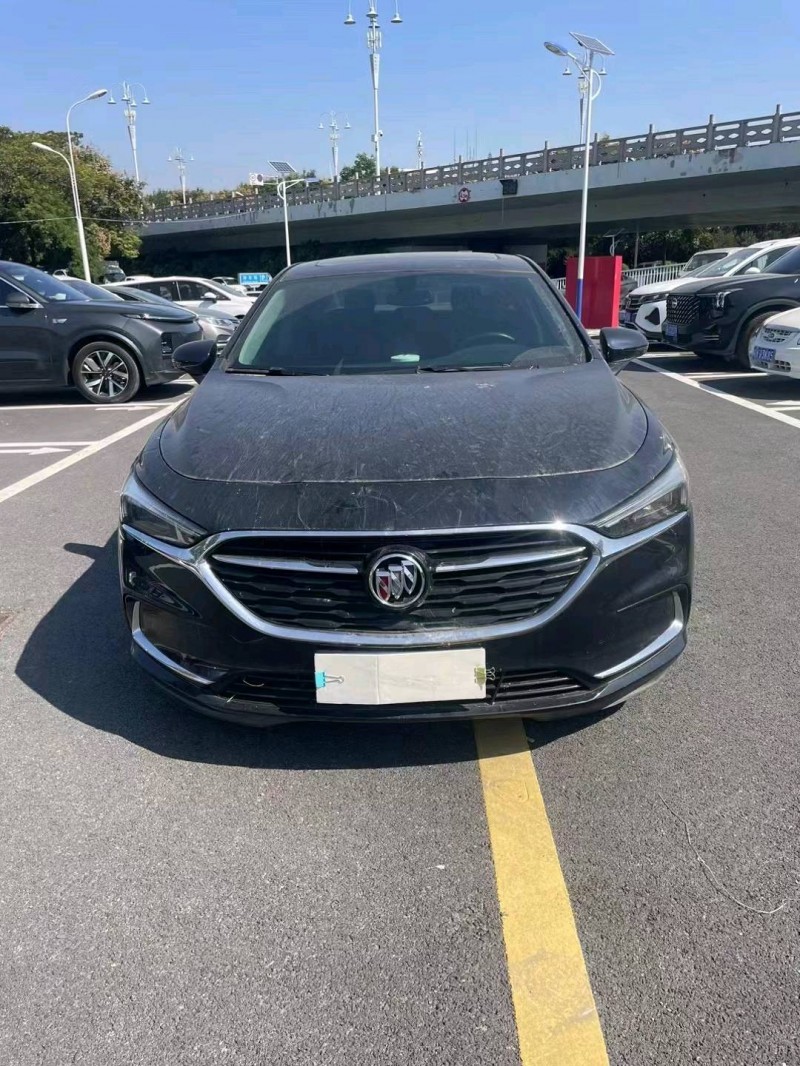 邯郸21年别克君越1