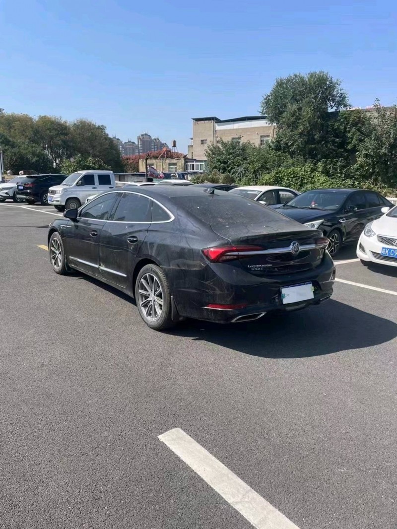 邯郸21年别克君越7