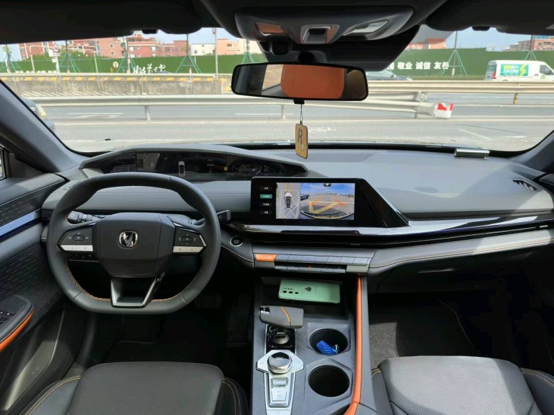 佛山23年长安汽车UNI-V8