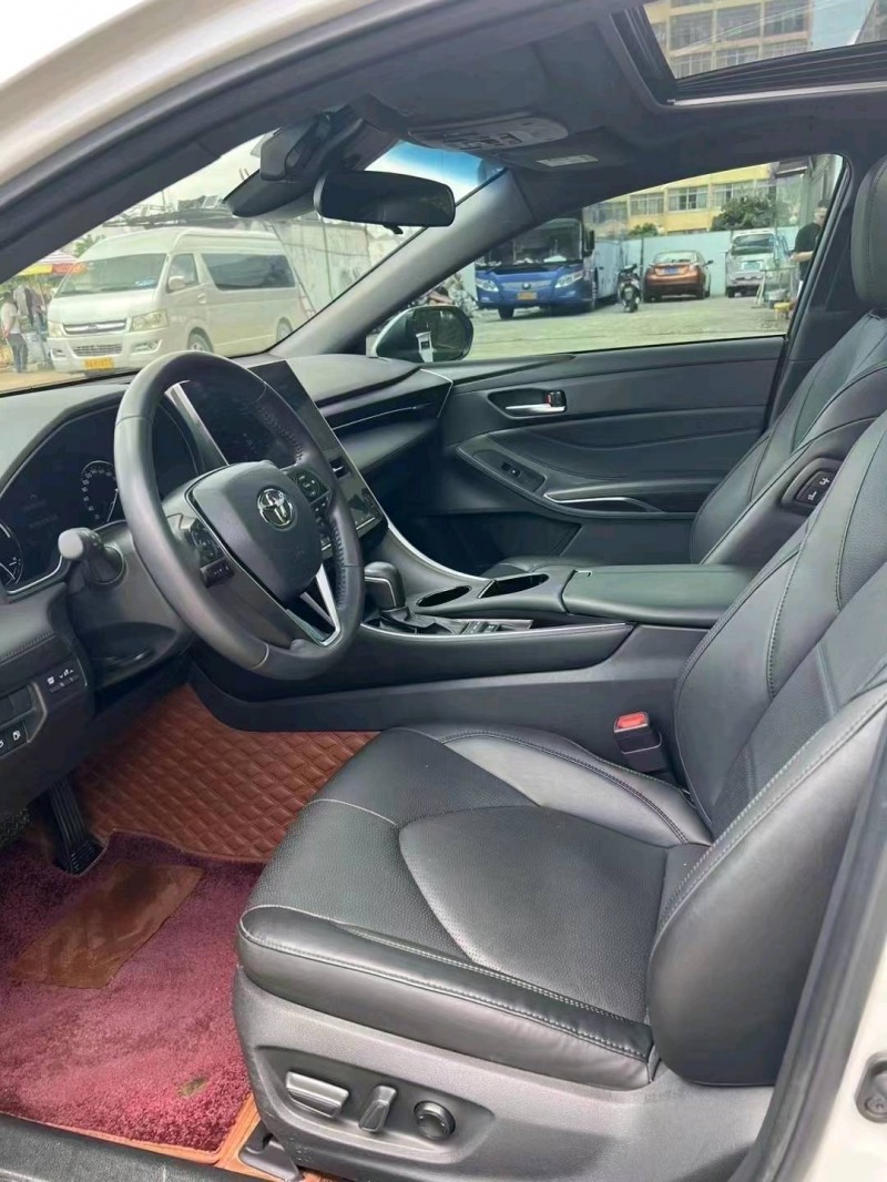 佛山22年丰田亚洲龙5