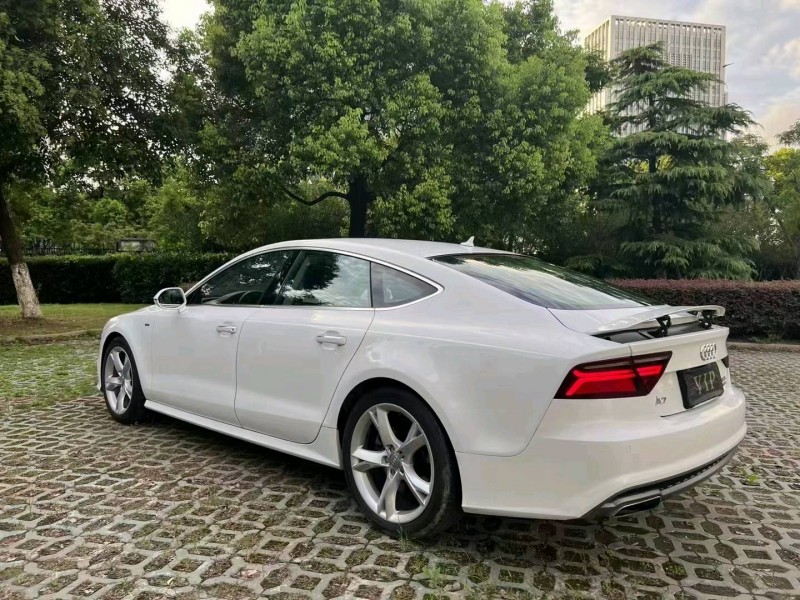 潍坊18年奥迪A7L8