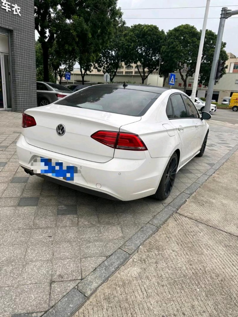 广州17年大众凌渡8
