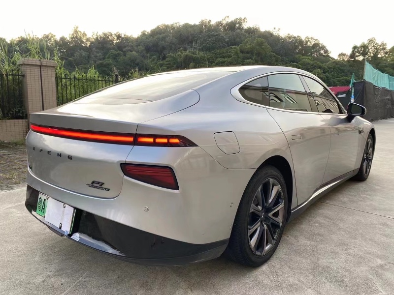 廣州20年小鵬汽車p76