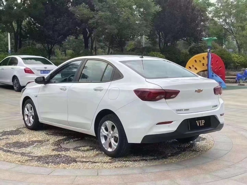 青岛20年雪佛兰科沃兹9