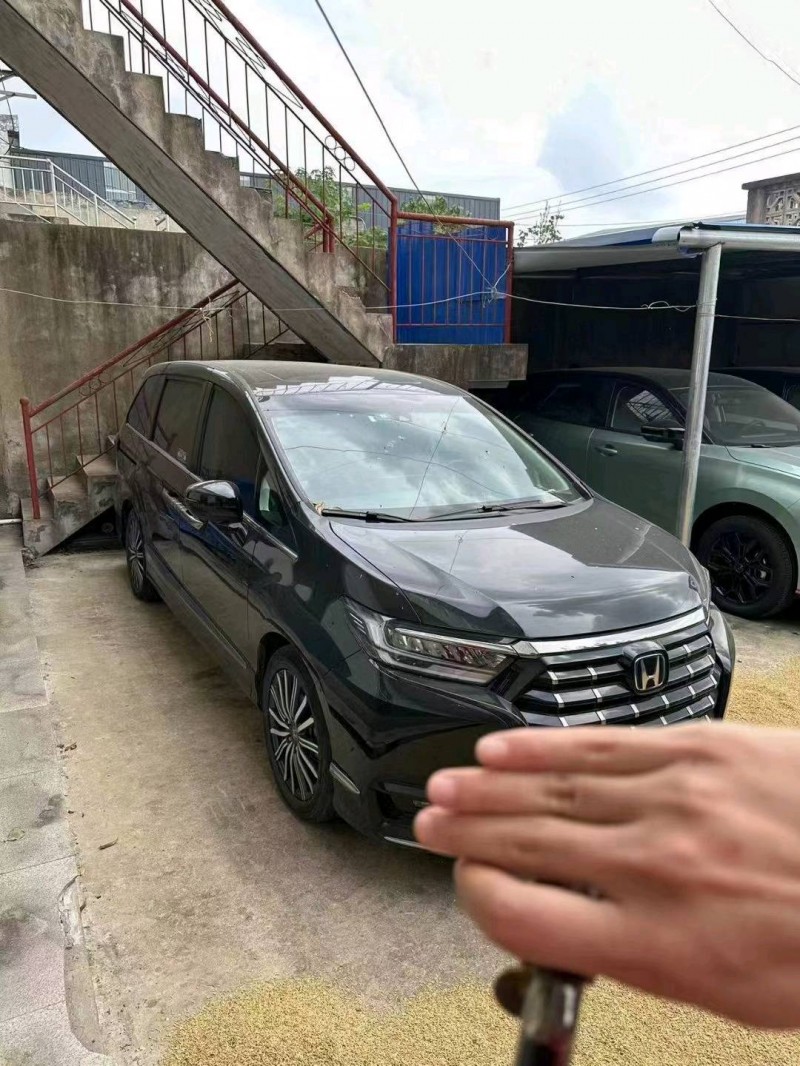 苏州22年本田艾力绅2