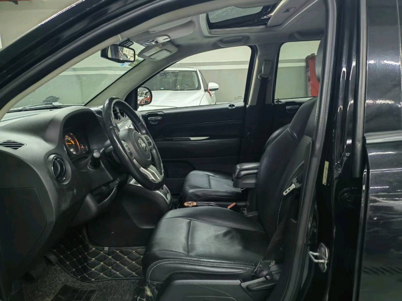 苏州17年Jeep自由客6