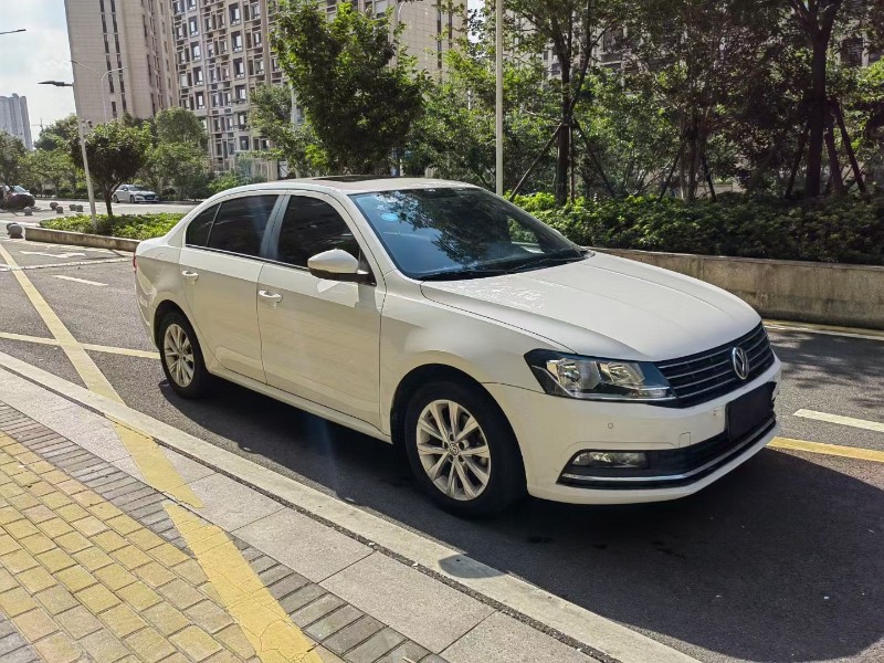 苏州19年大众朗逸2