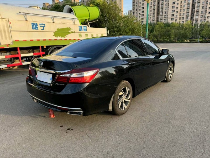 徐州18年本田雅阁4