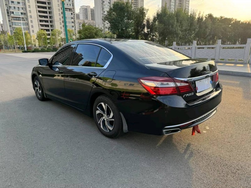 徐州18年本田雅阁6