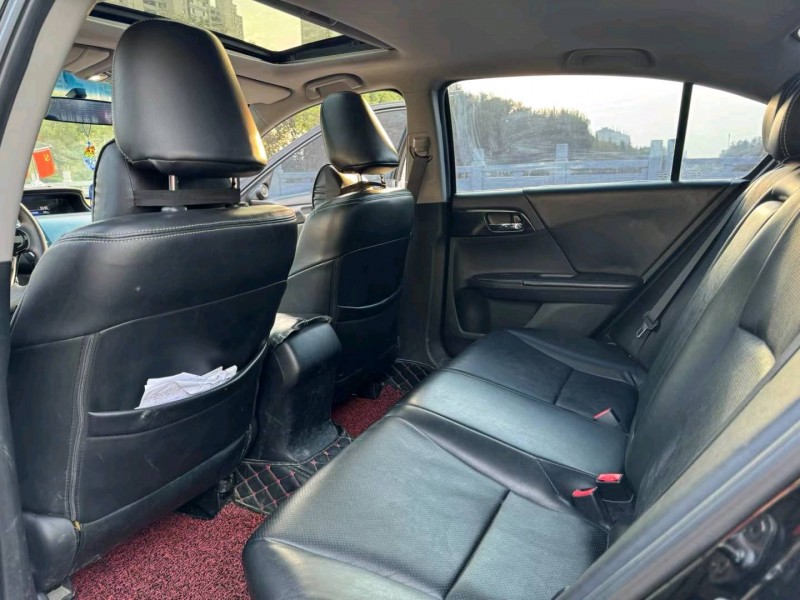 徐州18年本田雅阁9