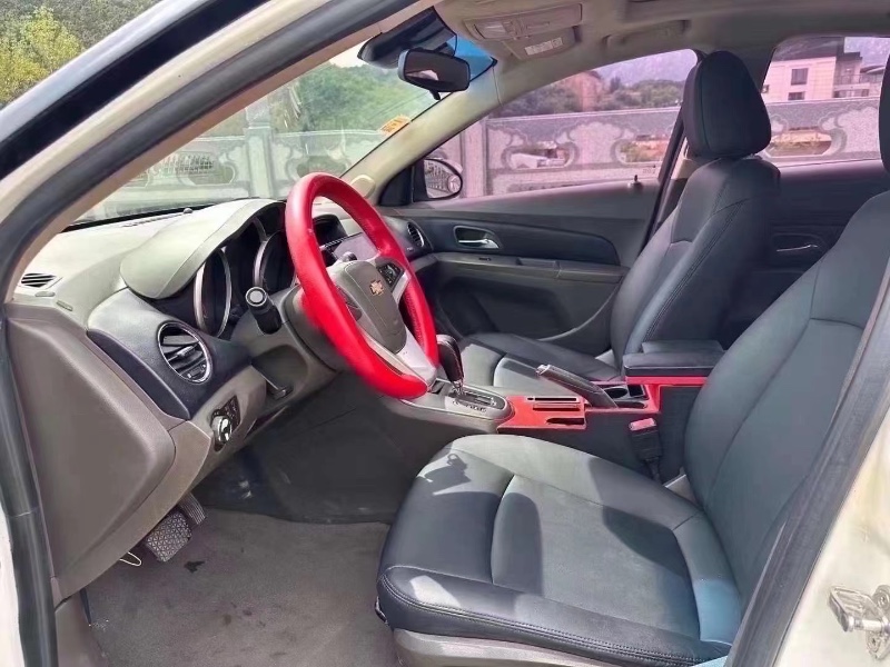 青岛15年雪佛兰科鲁兹6