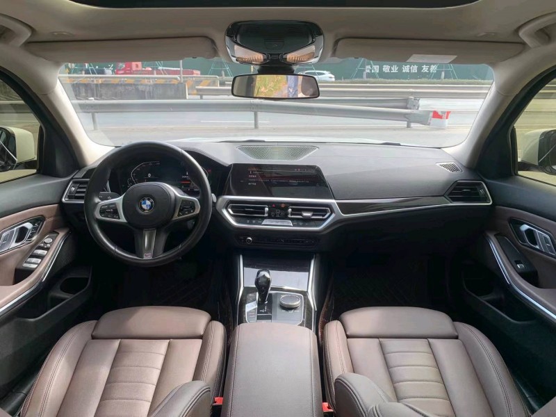 佛山21年宝马3系7