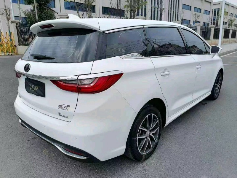 嘉兴19年比亚迪宋MAX6