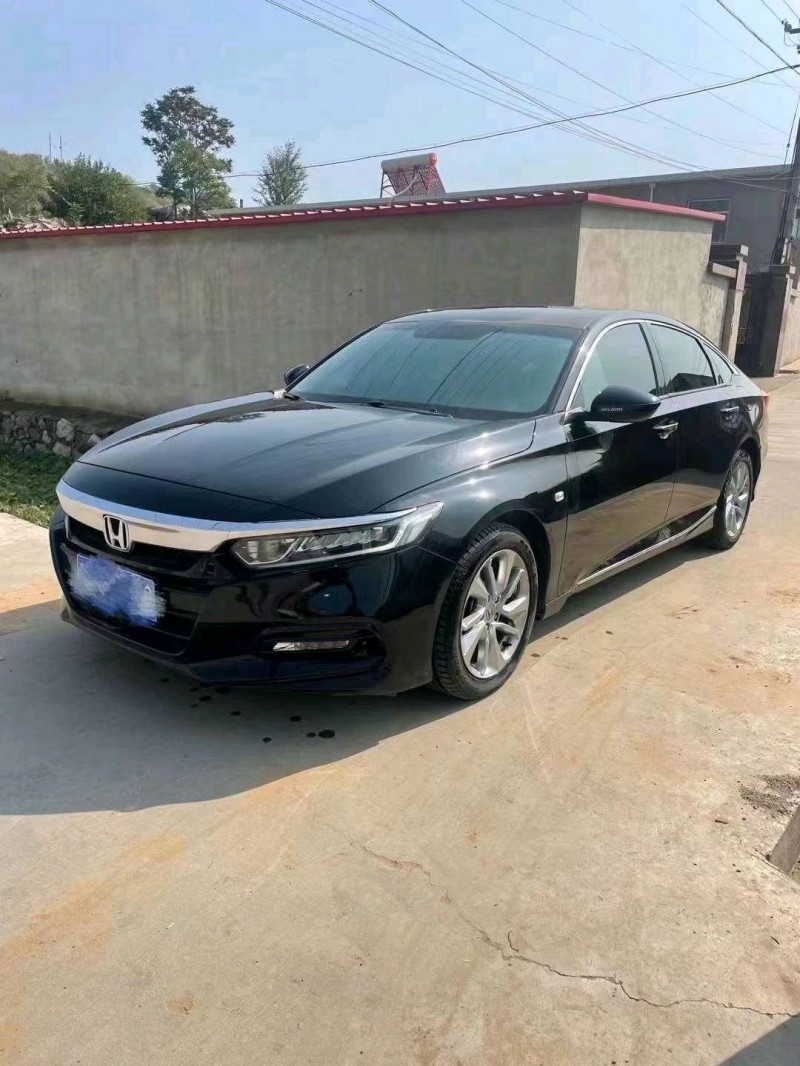 邯郸19年本田雅阁2